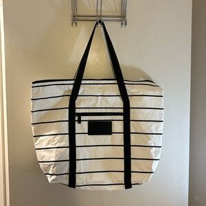 New Aloha Collection Pinstripe Zipper Tote Beach Bag
